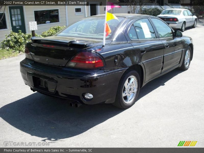 Black / Dark Taupe 2002 Pontiac Grand Am GT Sedan