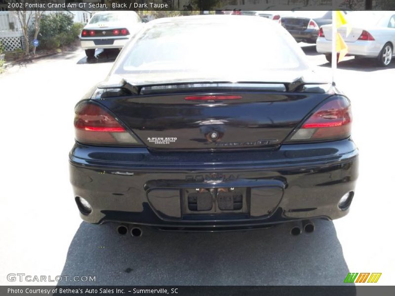 Black / Dark Taupe 2002 Pontiac Grand Am GT Sedan