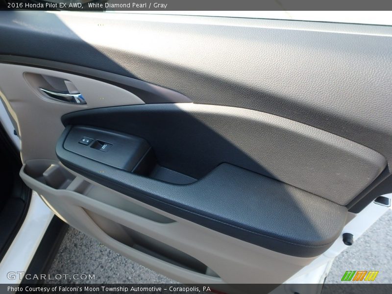 White Diamond Pearl / Gray 2016 Honda Pilot EX AWD
