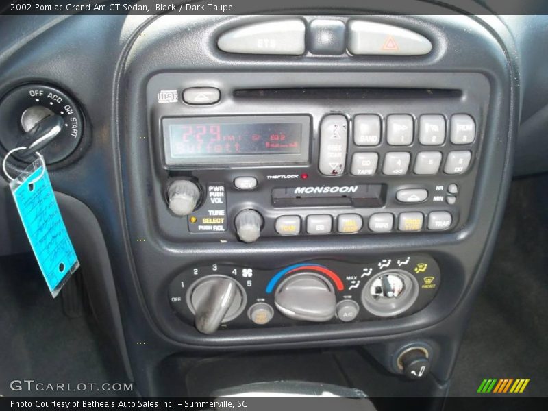 Black / Dark Taupe 2002 Pontiac Grand Am GT Sedan
