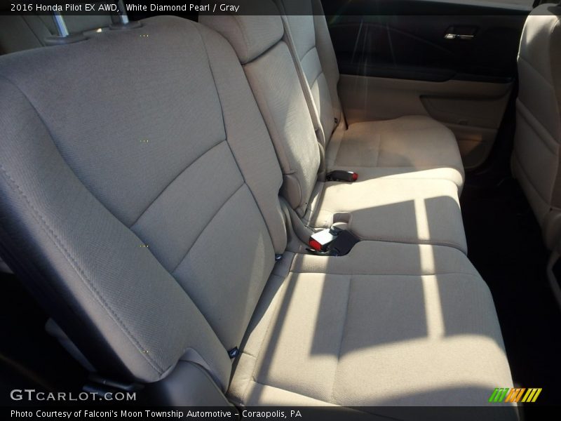 White Diamond Pearl / Gray 2016 Honda Pilot EX AWD