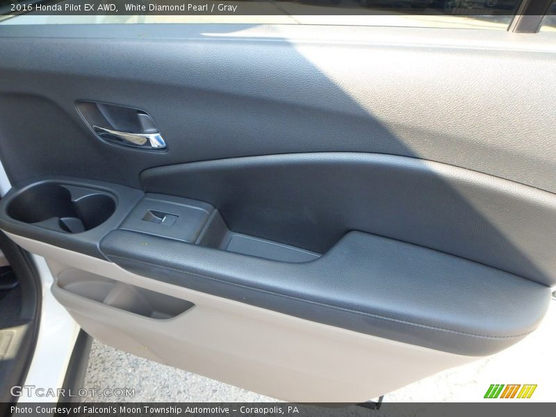 White Diamond Pearl / Gray 2016 Honda Pilot EX AWD