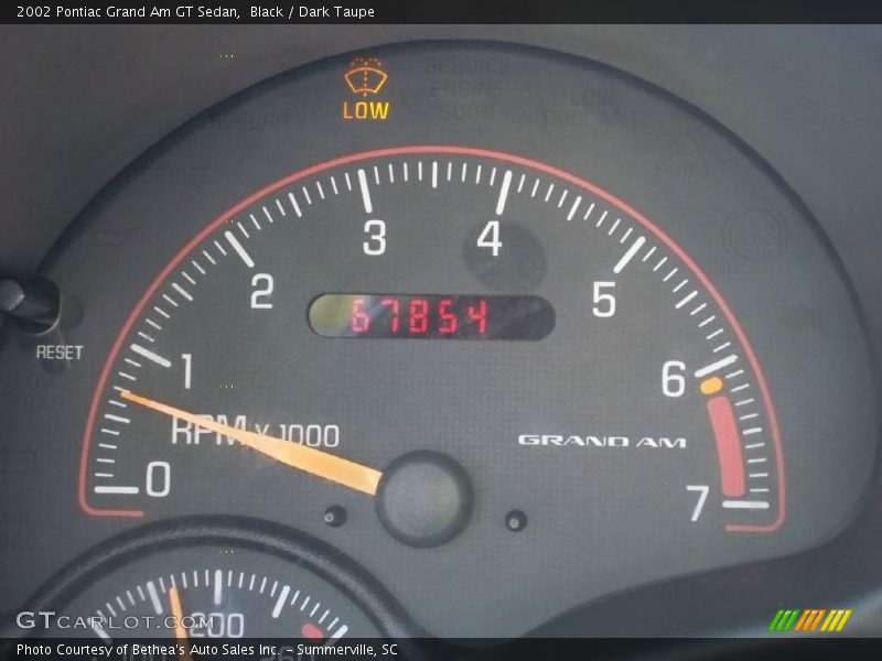 Black / Dark Taupe 2002 Pontiac Grand Am GT Sedan