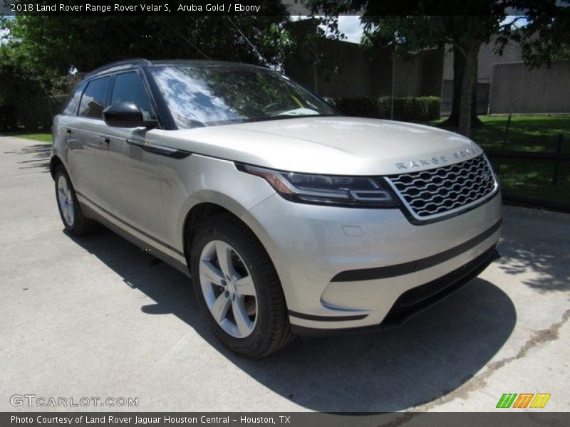 Front 3/4 View of 2018 Range Rover Velar S