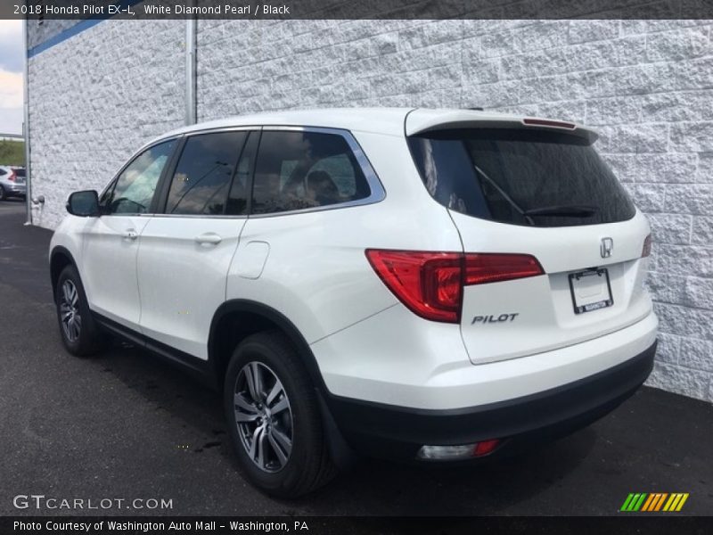 White Diamond Pearl / Black 2018 Honda Pilot EX-L