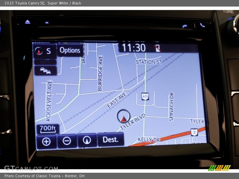 Super White / Black 2015 Toyota Camry SE