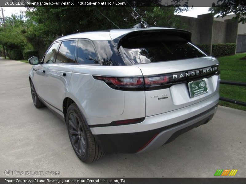 Indus Silver Metallic / Ebony 2018 Land Rover Range Rover Velar S