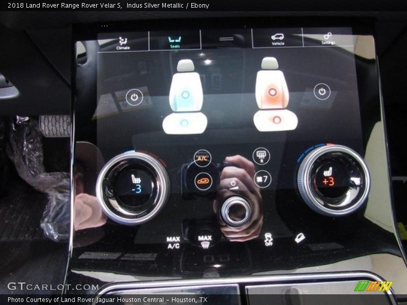 Indus Silver Metallic / Ebony 2018 Land Rover Range Rover Velar S