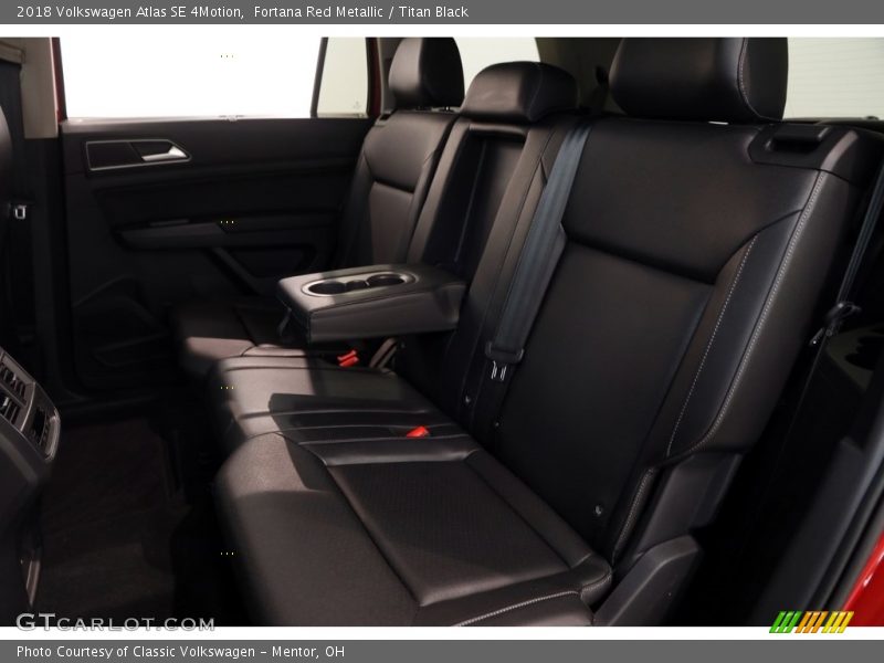Fortana Red Metallic / Titan Black 2018 Volkswagen Atlas SE 4Motion