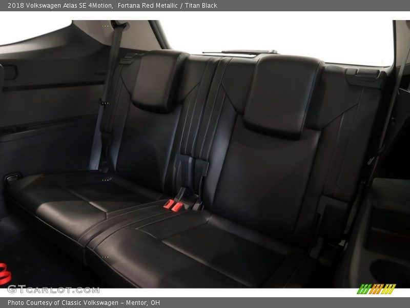 Fortana Red Metallic / Titan Black 2018 Volkswagen Atlas SE 4Motion
