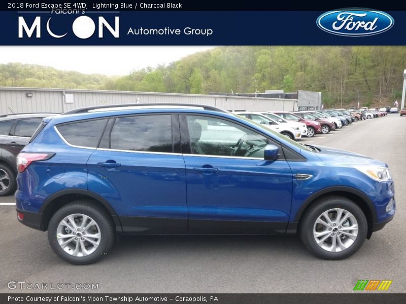 Lightning Blue / Charcoal Black 2018 Ford Escape SE 4WD