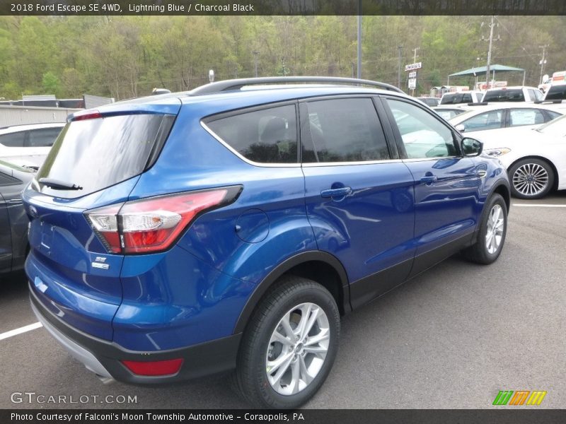 Lightning Blue / Charcoal Black 2018 Ford Escape SE 4WD