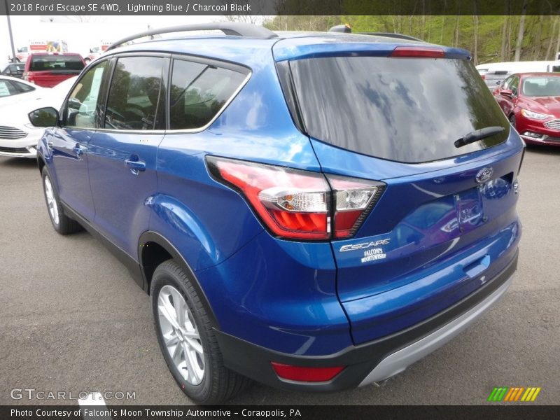 Lightning Blue / Charcoal Black 2018 Ford Escape SE 4WD