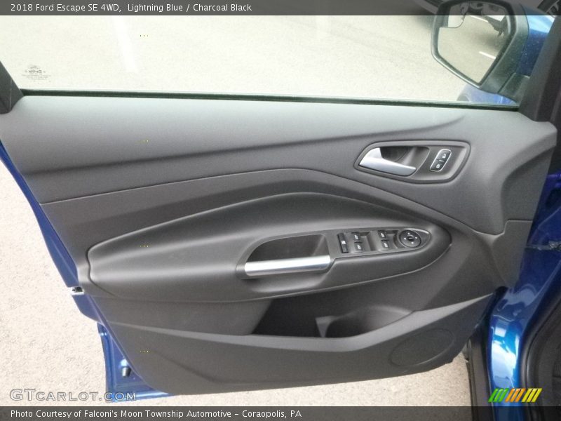 Lightning Blue / Charcoal Black 2018 Ford Escape SE 4WD