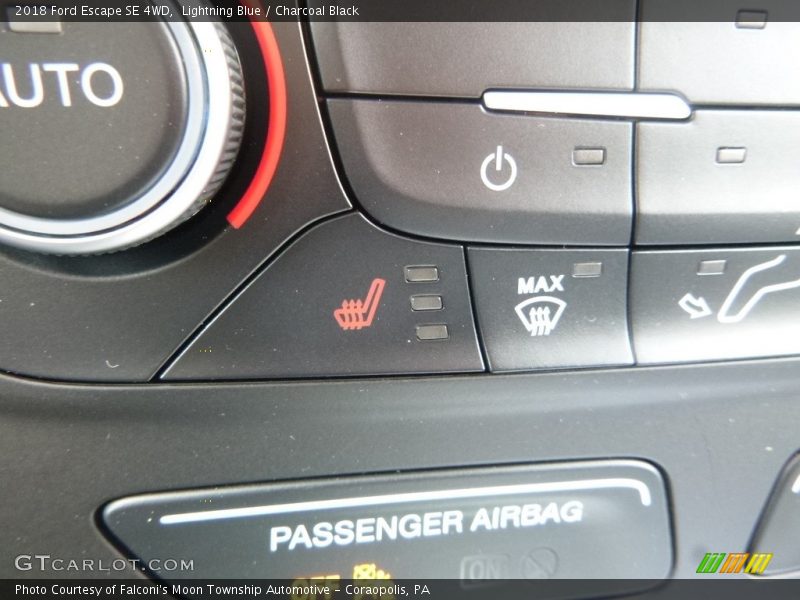 Lightning Blue / Charcoal Black 2018 Ford Escape SE 4WD
