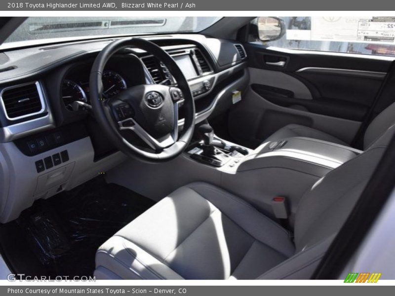 Blizzard White Pearl / Ash 2018 Toyota Highlander Limited AWD