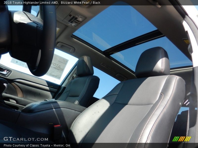 Blizzard White Pearl / Black 2018 Toyota Highlander Limited AWD