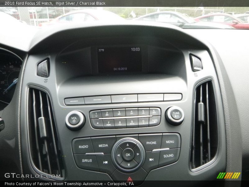 Ingot Silver / Charcoal Black 2018 Ford Focus SE Hatch