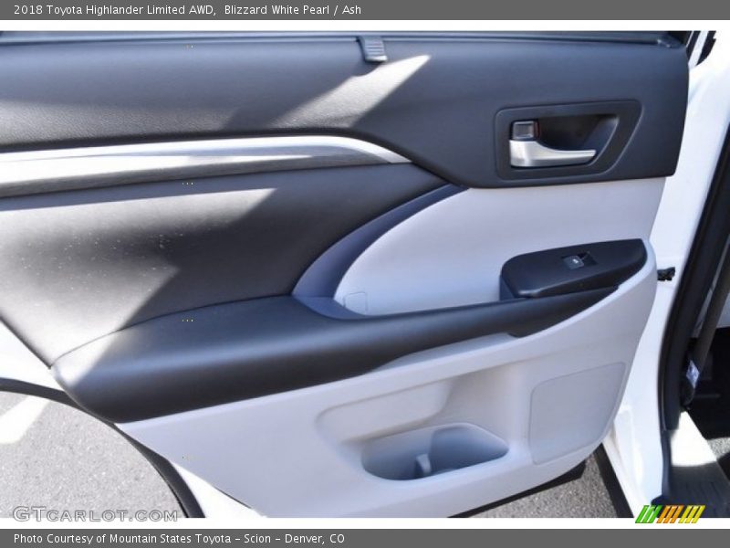 Blizzard White Pearl / Ash 2018 Toyota Highlander Limited AWD