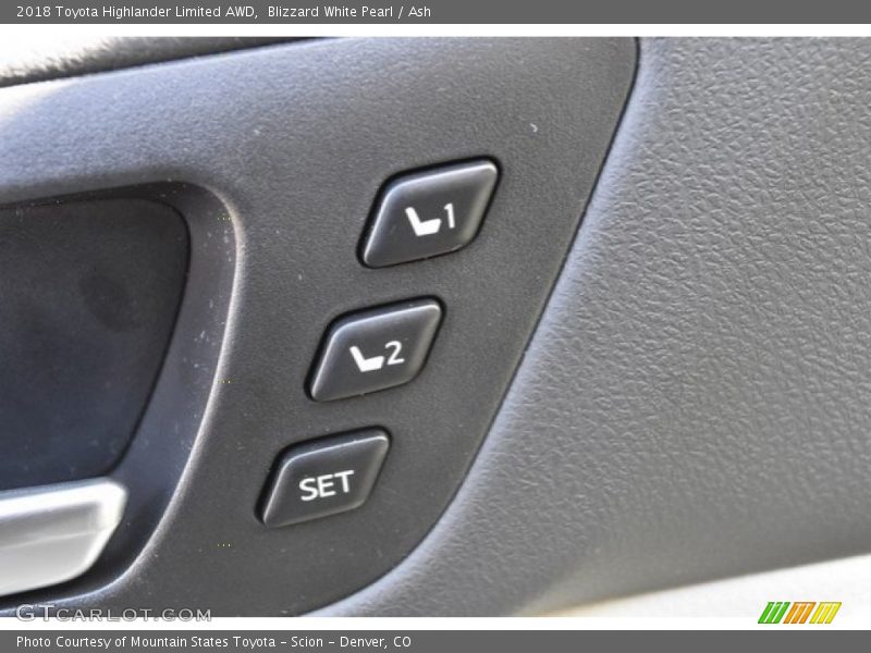 Blizzard White Pearl / Ash 2018 Toyota Highlander Limited AWD