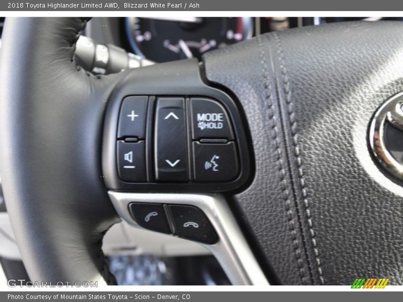 Blizzard White Pearl / Ash 2018 Toyota Highlander Limited AWD