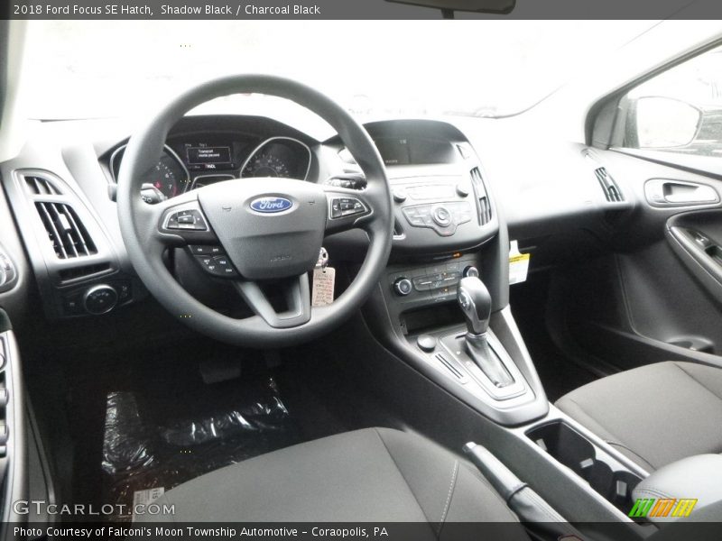 Shadow Black / Charcoal Black 2018 Ford Focus SE Hatch