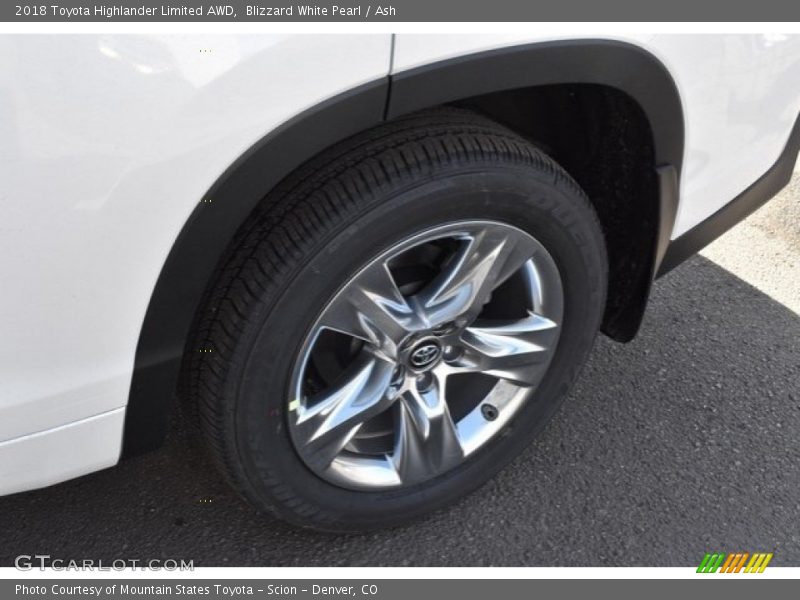 Blizzard White Pearl / Ash 2018 Toyota Highlander Limited AWD
