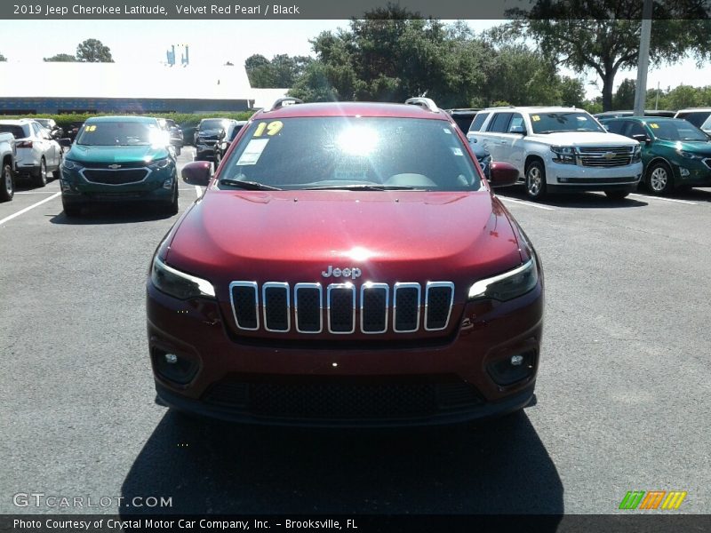Velvet Red Pearl / Black 2019 Jeep Cherokee Latitude