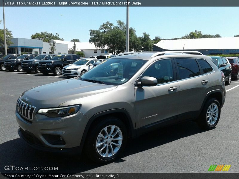 Light Brownstone Pearl / Black/Light Frost Beige 2019 Jeep Cherokee Latitude