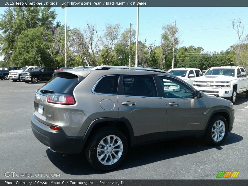 Light Brownstone Pearl / Black/Light Frost Beige 2019 Jeep Cherokee Latitude