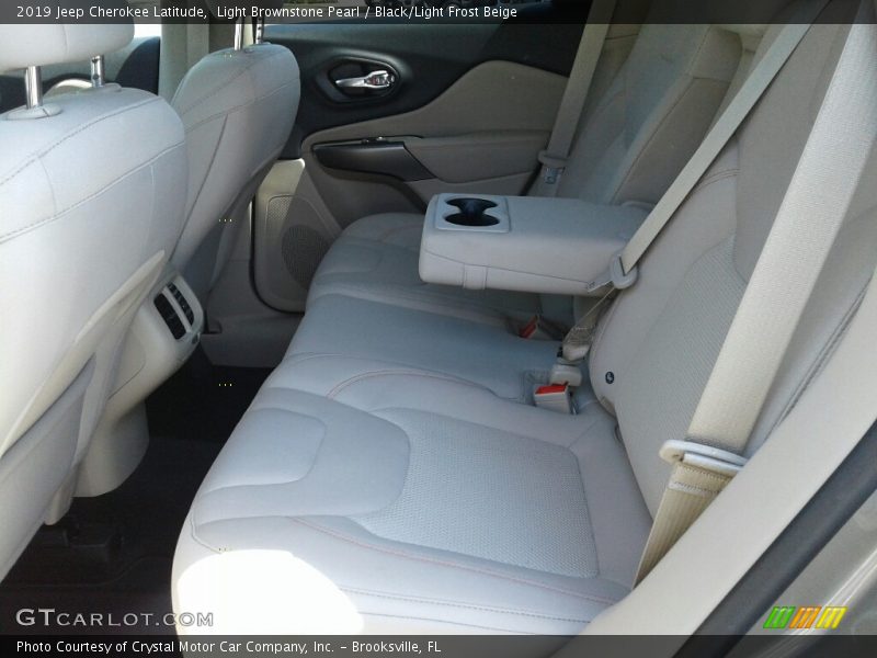 Light Brownstone Pearl / Black/Light Frost Beige 2019 Jeep Cherokee Latitude