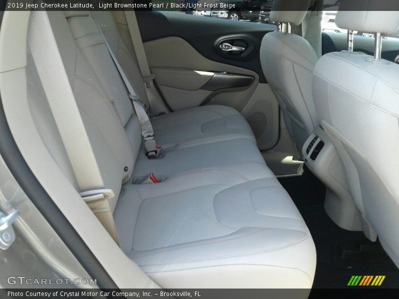 Light Brownstone Pearl / Black/Light Frost Beige 2019 Jeep Cherokee Latitude