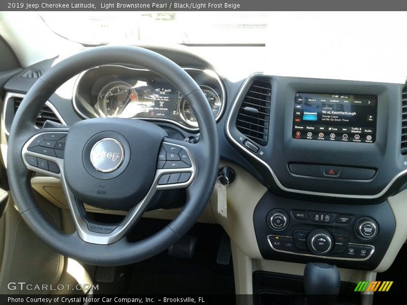 Light Brownstone Pearl / Black/Light Frost Beige 2019 Jeep Cherokee Latitude