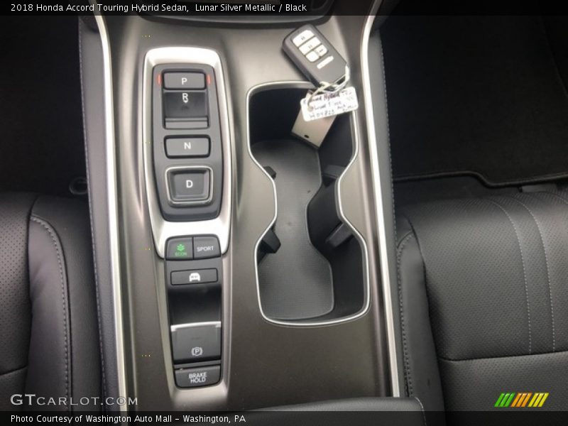 Controls of 2018 Accord Touring Hybrid Sedan