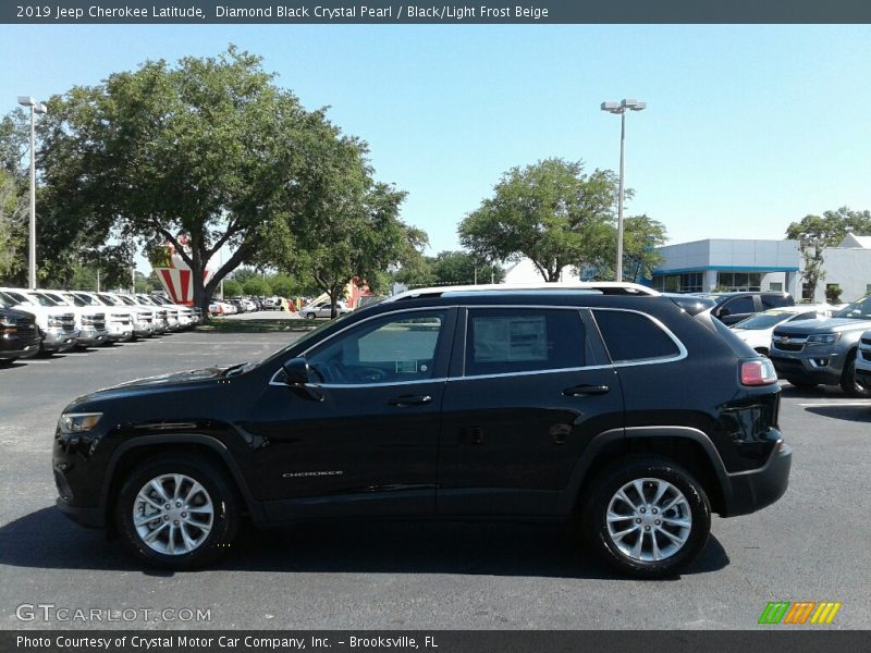 Diamond Black Crystal Pearl / Black/Light Frost Beige 2019 Jeep Cherokee Latitude