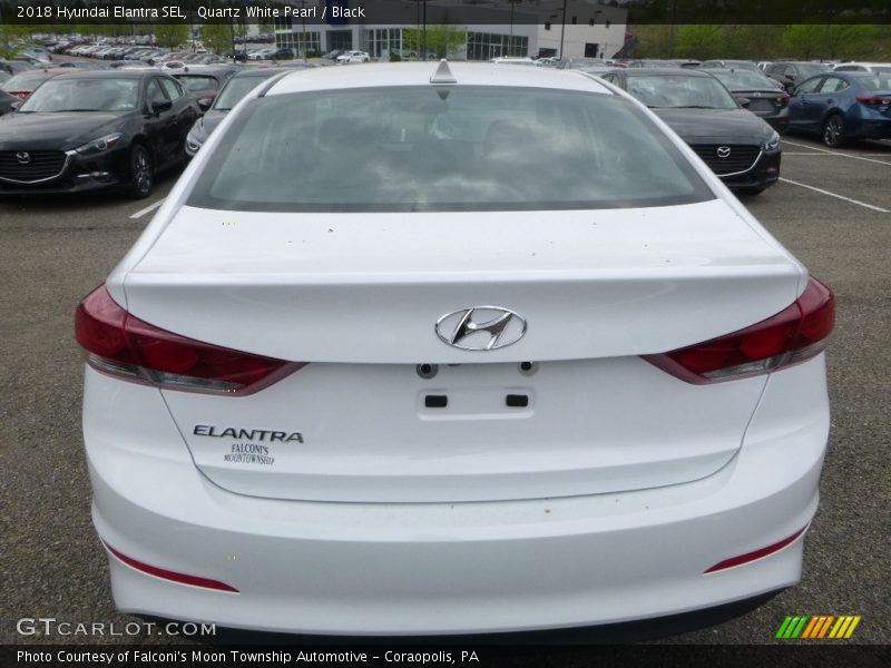 Quartz White Pearl / Black 2018 Hyundai Elantra SEL