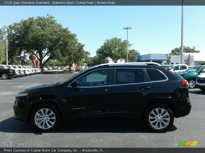 Diamond Black Crystal Pearl / Brown/Pearl 2018 Jeep Cherokee Overland