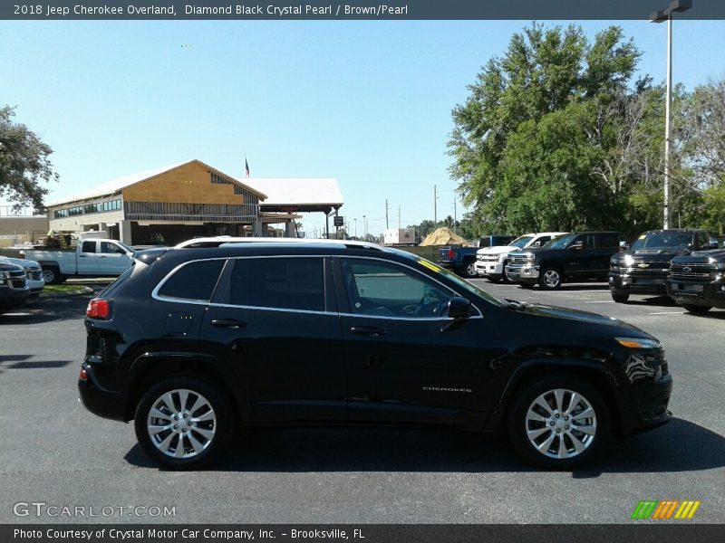 Diamond Black Crystal Pearl / Brown/Pearl 2018 Jeep Cherokee Overland