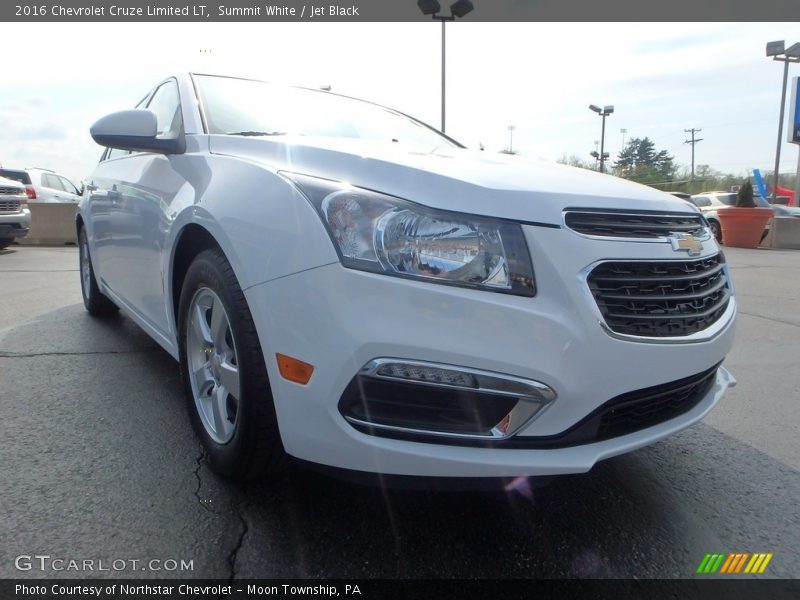 Summit White / Jet Black 2016 Chevrolet Cruze Limited LT