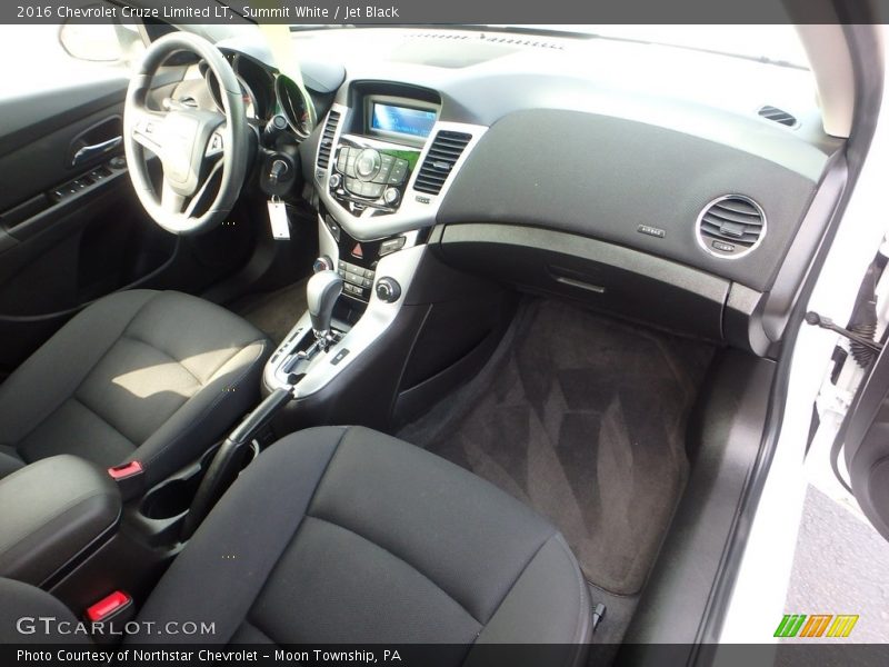 Summit White / Jet Black 2016 Chevrolet Cruze Limited LT