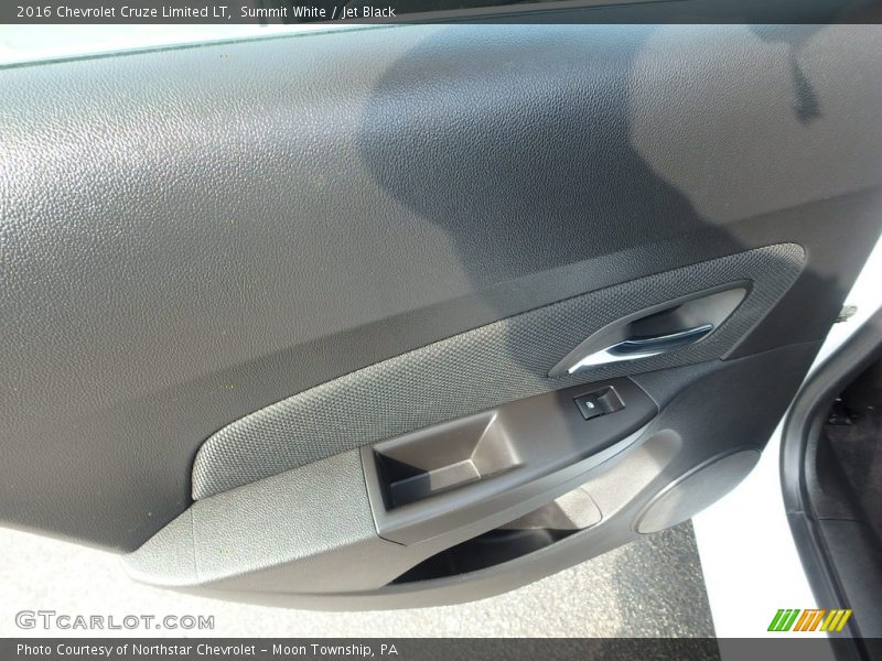Summit White / Jet Black 2016 Chevrolet Cruze Limited LT