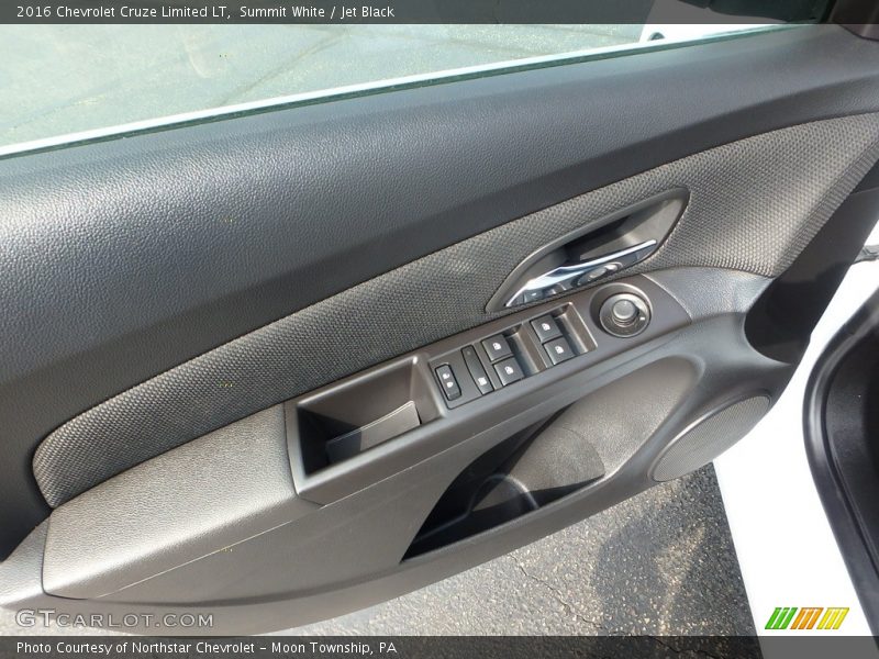 Summit White / Jet Black 2016 Chevrolet Cruze Limited LT