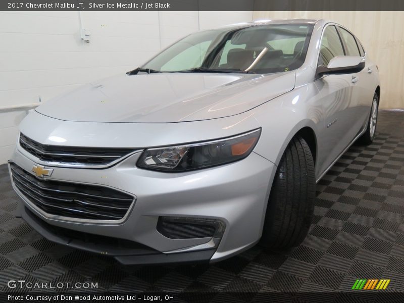 Silver Ice Metallic / Jet Black 2017 Chevrolet Malibu LT
