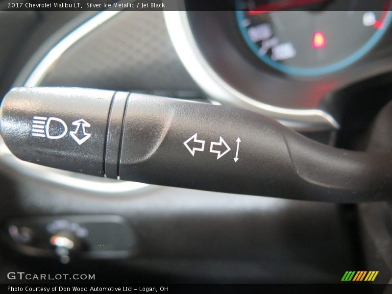 Silver Ice Metallic / Jet Black 2017 Chevrolet Malibu LT