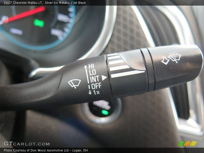 Silver Ice Metallic / Jet Black 2017 Chevrolet Malibu LT