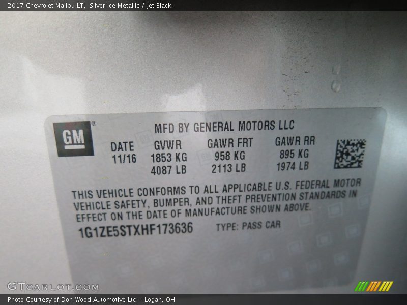 Silver Ice Metallic / Jet Black 2017 Chevrolet Malibu LT