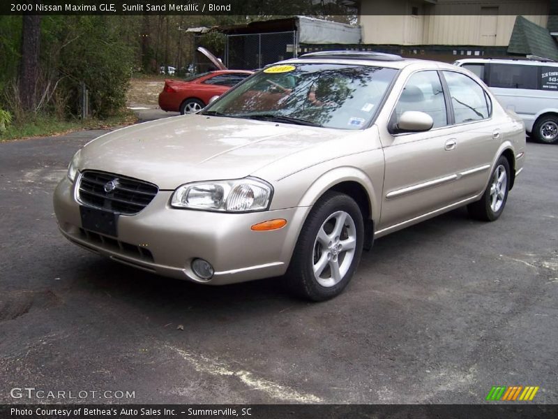 Sunlit Sand Metallic / Blond 2000 Nissan Maxima GLE