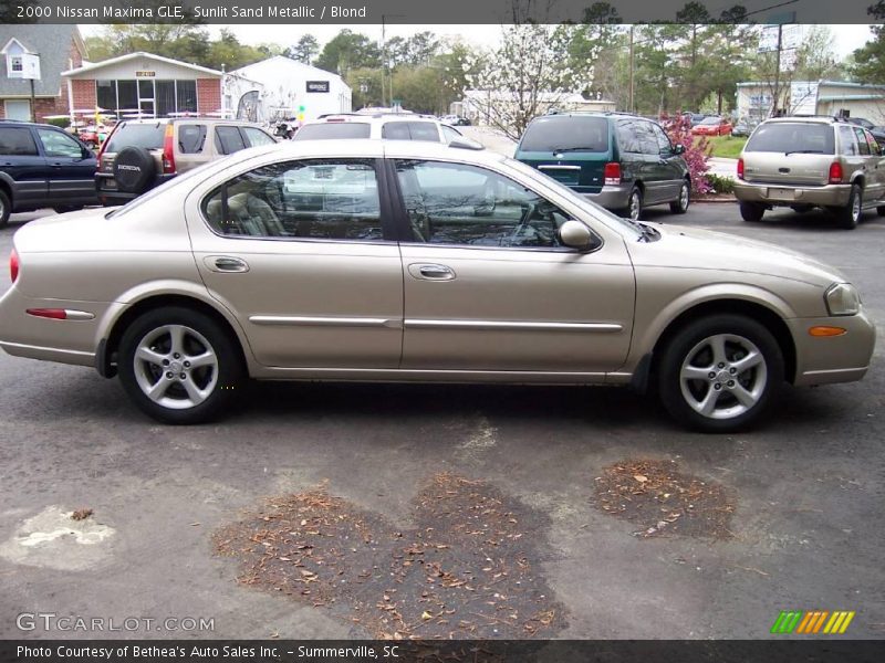 Sunlit Sand Metallic / Blond 2000 Nissan Maxima GLE