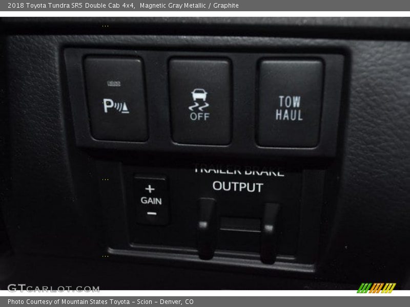 Magnetic Gray Metallic / Graphite 2018 Toyota Tundra SR5 Double Cab 4x4