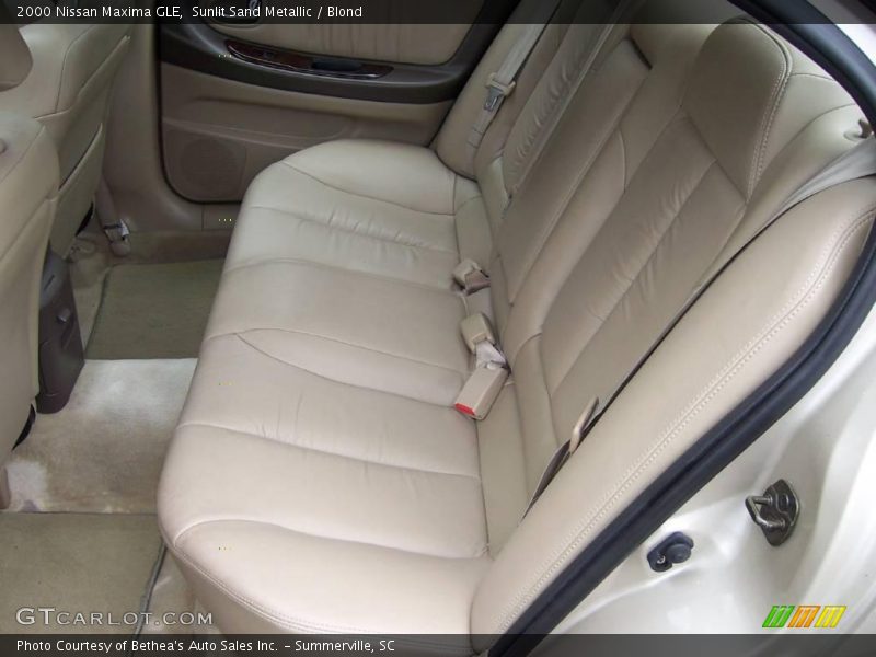 Sunlit Sand Metallic / Blond 2000 Nissan Maxima GLE